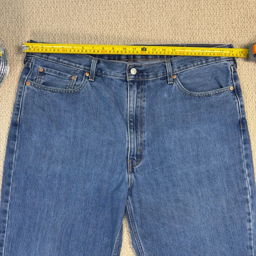 Levis w42 l32